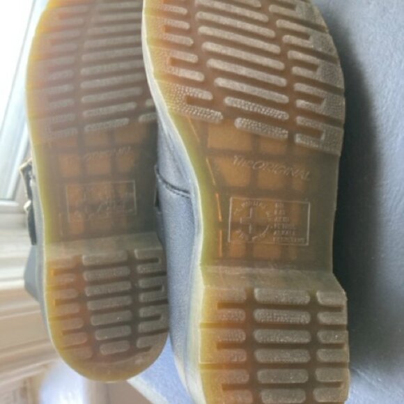 Black Women's Mary Jane Shoes - Picture 3 of 11